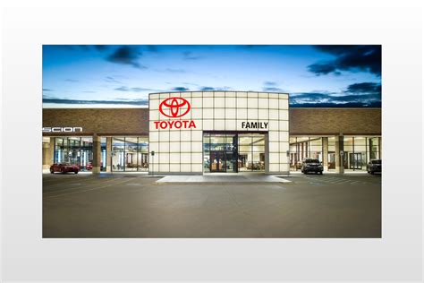 Toyota burleson - Offer Expires 02-29-2024. The easiest way to deal with engine oil is to let the experts handle it. Schedule routine service appointments at Family Toyota of Burleson and we’ll take care of the rest, including reminding you when your next engine oil change is due.